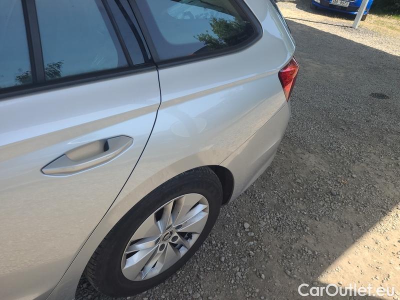  Skoda  Octavia  Combi (NX3)(2020) Oct.Combi 2.0TDI 85 Ambition #4