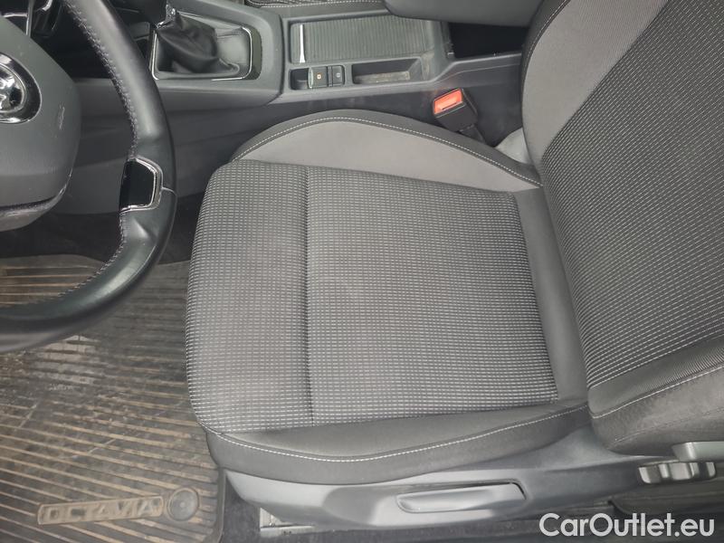  Skoda  Octavia  Combi (NX3)(2020) Oct.Combi 2.0TDI 85 Ambition #22