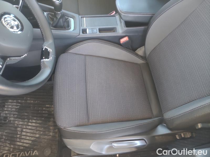  Skoda  Octavia  Combi (NX3)(2020) Oct.Combi 2.0TDI 85 Ambition #15