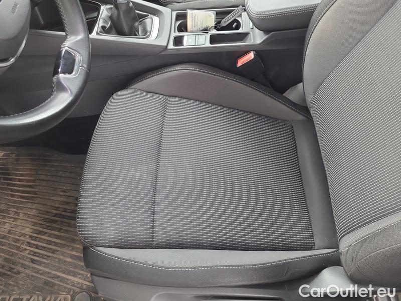 Skoda  Octavia  Combi (NX3)(2020) Oct.Combi 2.0TDI 85 Ambition #5