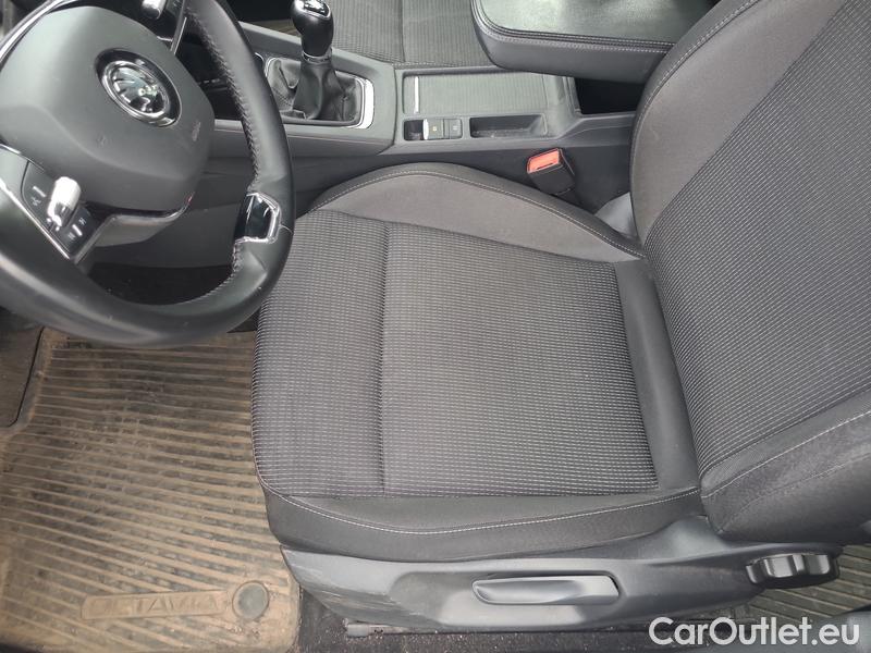 Skoda  Octavia  Combi (NX3)(2020) Oct.Combi 2.0TDI 85 Ambition #13
