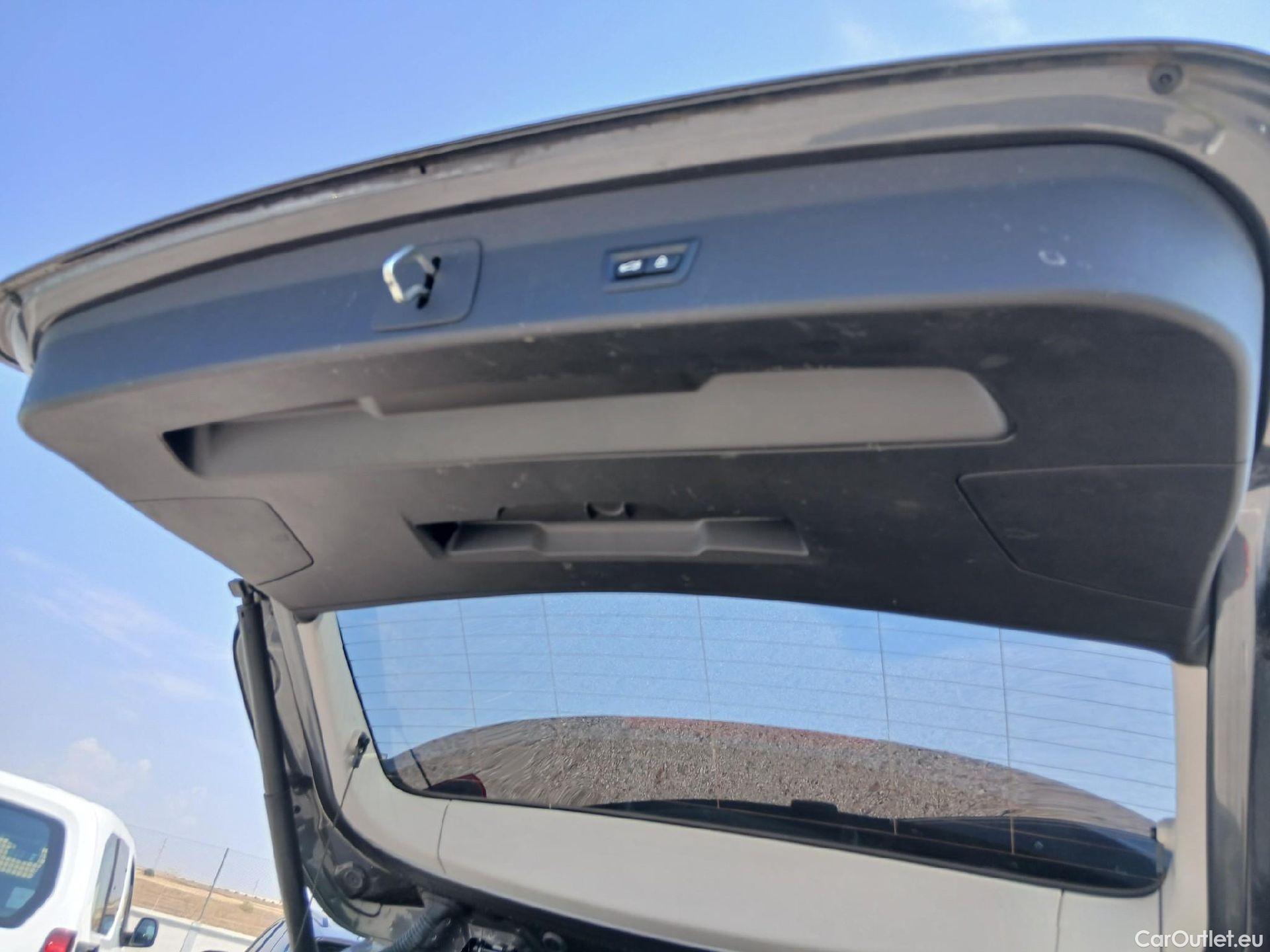  Bmw  X1 BMW  sDrive18i (CX2) #37