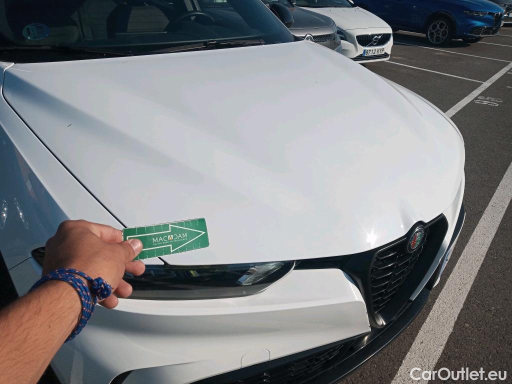  Alfa Romeo  TONALE Alfa Romeo  / 2022 / 5P / todoterreno 1.5 MHEV GASOLINA 130 CV SPRINT FWD #23
