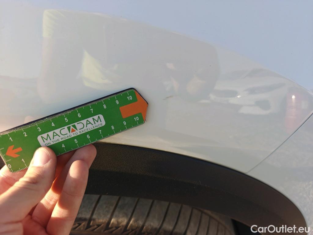  Citroen  C4 CITROEN  / 2020 / 5P / berlina con portón BlueHdi 110 S&S Live Pack #43