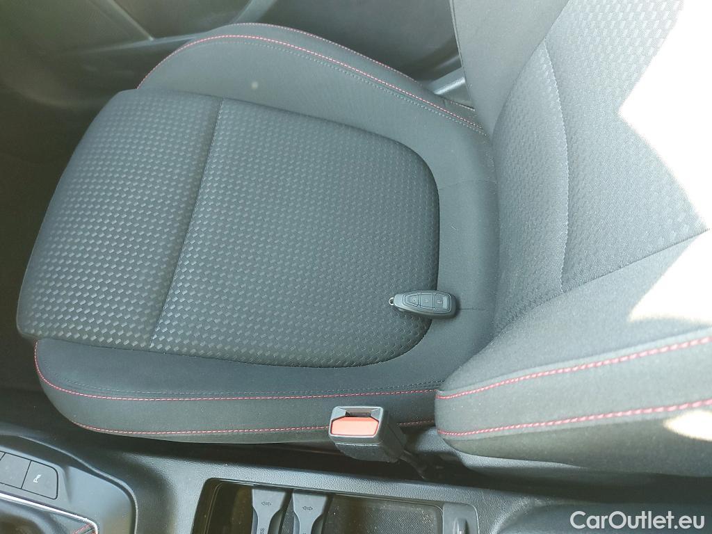  Ford  Focus FORD  / 2018 / 5P / berlina con portón 1.0 Ecoboost MHEV 92kW ST-Line #1