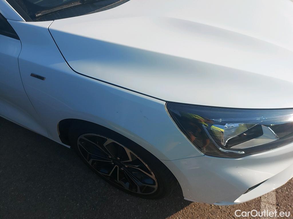  Ford  Focus FORD  / 2018 / 5P / berlina con portón 1.0 Ecoboost MHEV 92kW ST-Line #17