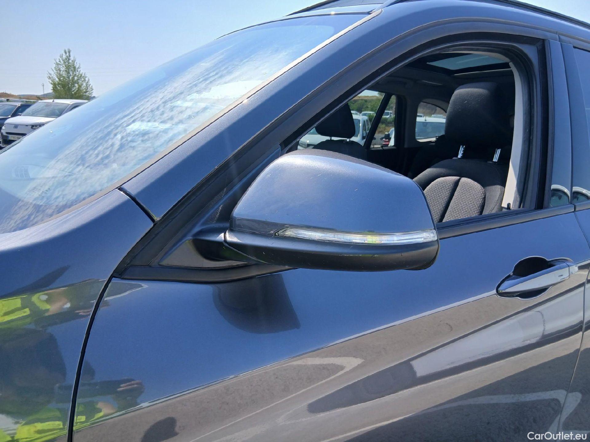  Bmw  X1 BMW  sDrive18i (CX2) #14