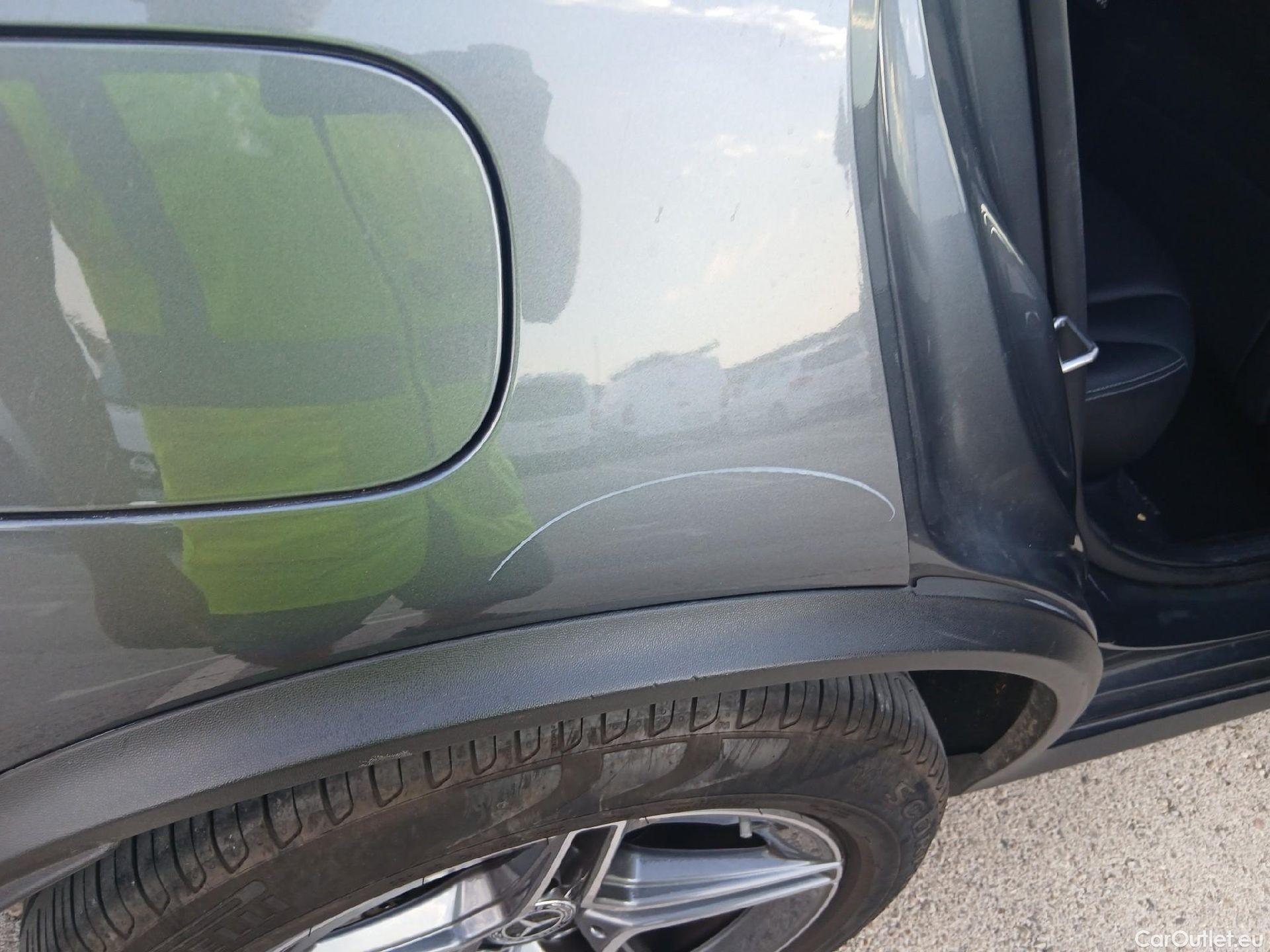  Mercedes  G-Klasee MERCEDES-BENZ GLC Coupé / 2019 / 5P / coupé GLC 200 d 4MATIC #28