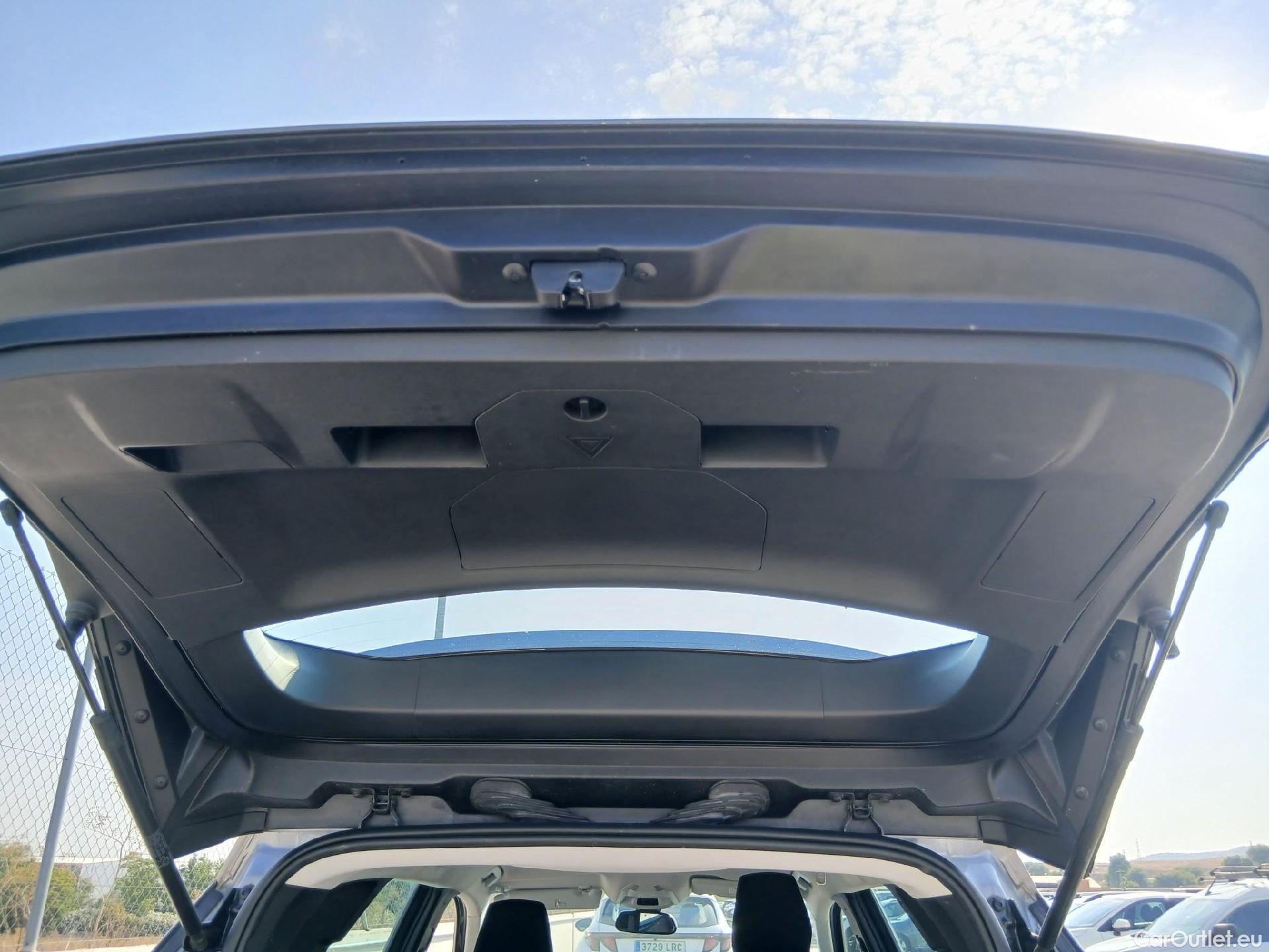  Peugeot  5008 PEUGEOT  / 2020 / 5P / todoterreno 1.5 BlueHDi 96kW S&S Active Pack EAT8 #29