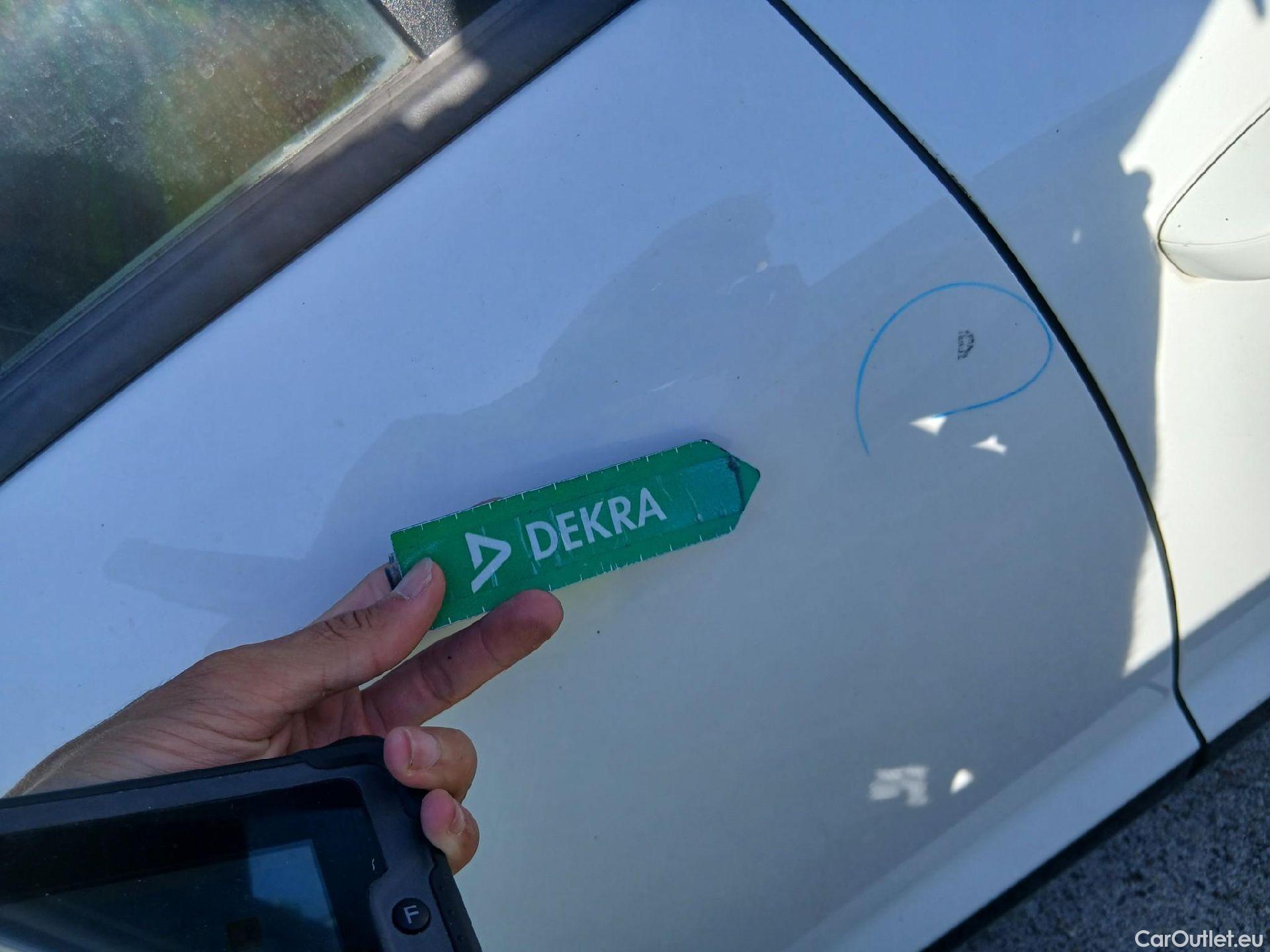  KIA  Niro KIA  / 2022 / 5P / crossover 1.6 GDi HEV 104kW (141CV) Drive #20