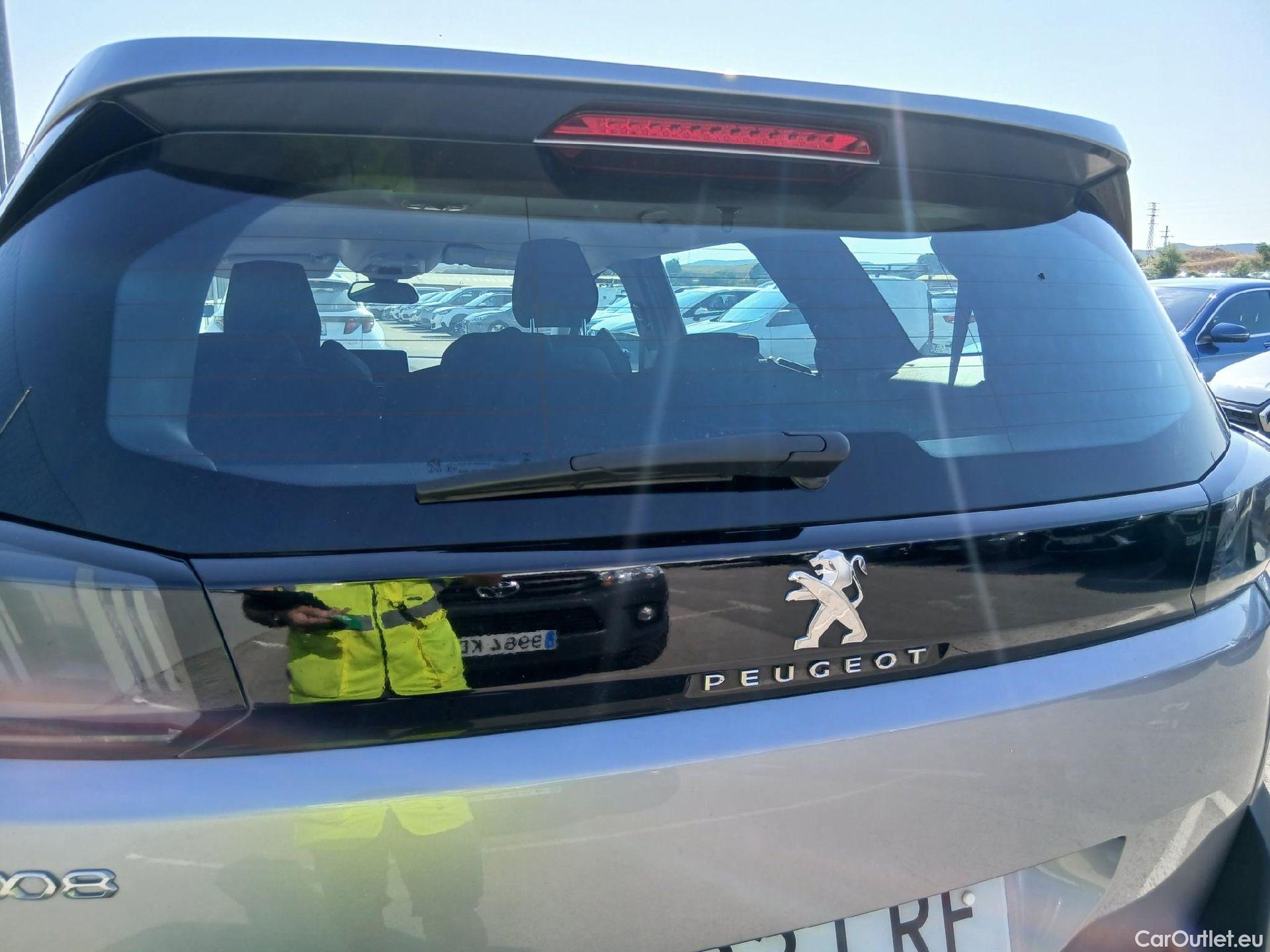  Peugeot  5008 PEUGEOT  / 2020 / 5P / todoterreno 1.5 BlueHDi 96kW S&S Active Pack EAT8 #50