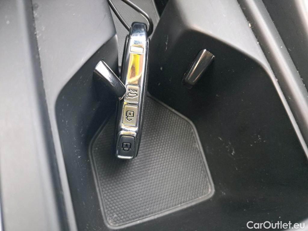  KIA  Sorento KIA  / 2020 / 5P / todoterreno 2.2 CRDi Drive DCT 4x2 7pl #2