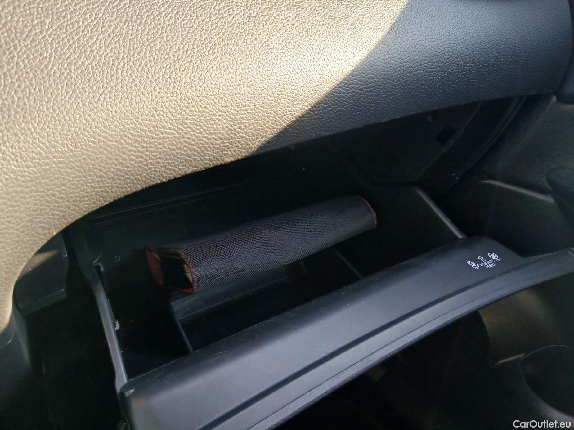  Nissan  Qashqai NISSAN  / 2017 / 5P / todoterreno DIG-T 103 kW (140 CV) E6D N-CONNECTA #45
