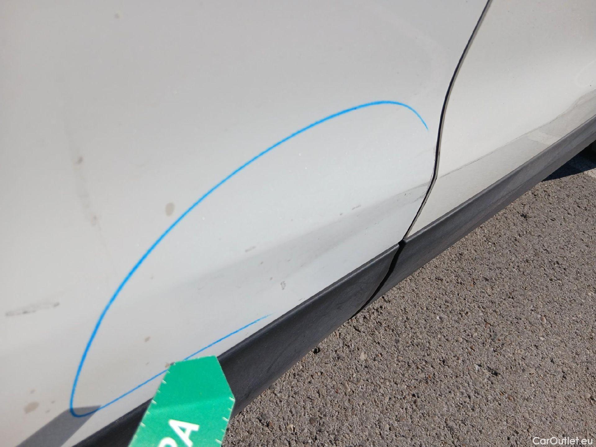  Nissan  Qashqai NISSAN  / 2017 / 5P / todoterreno DIG-T 103 kW (140 CV) E6D N-CONNECTA #38