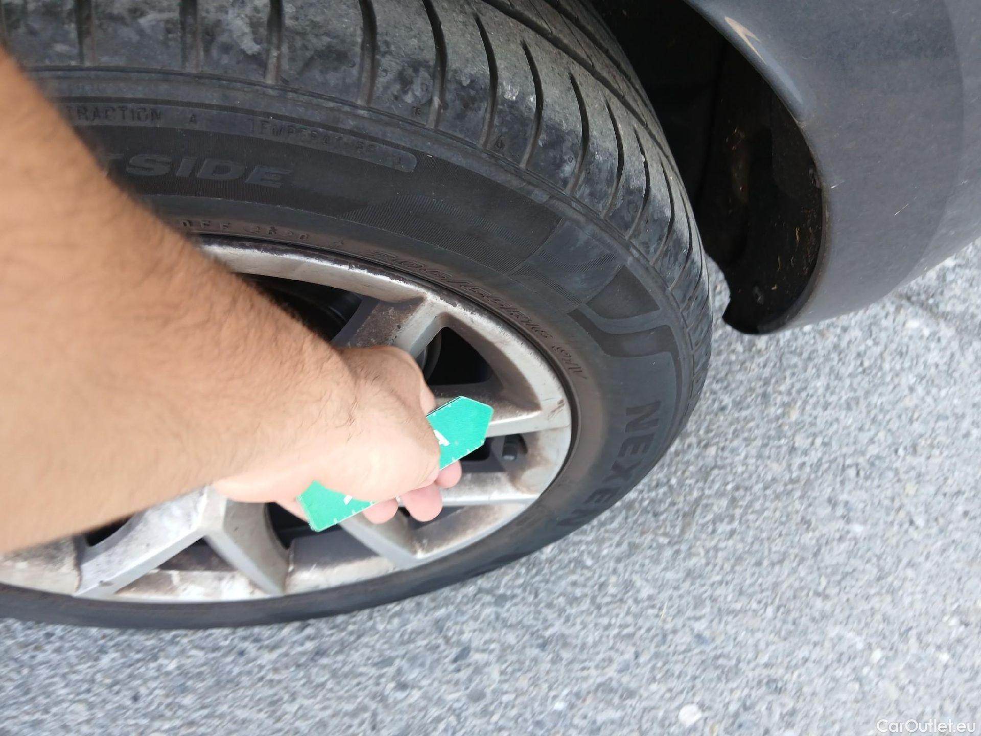  Seat  Leon SEAT Nuevo León / 2020 / 5P / berlina con portón 2.0 TDI 85kW S&S Style Go(SP) #20