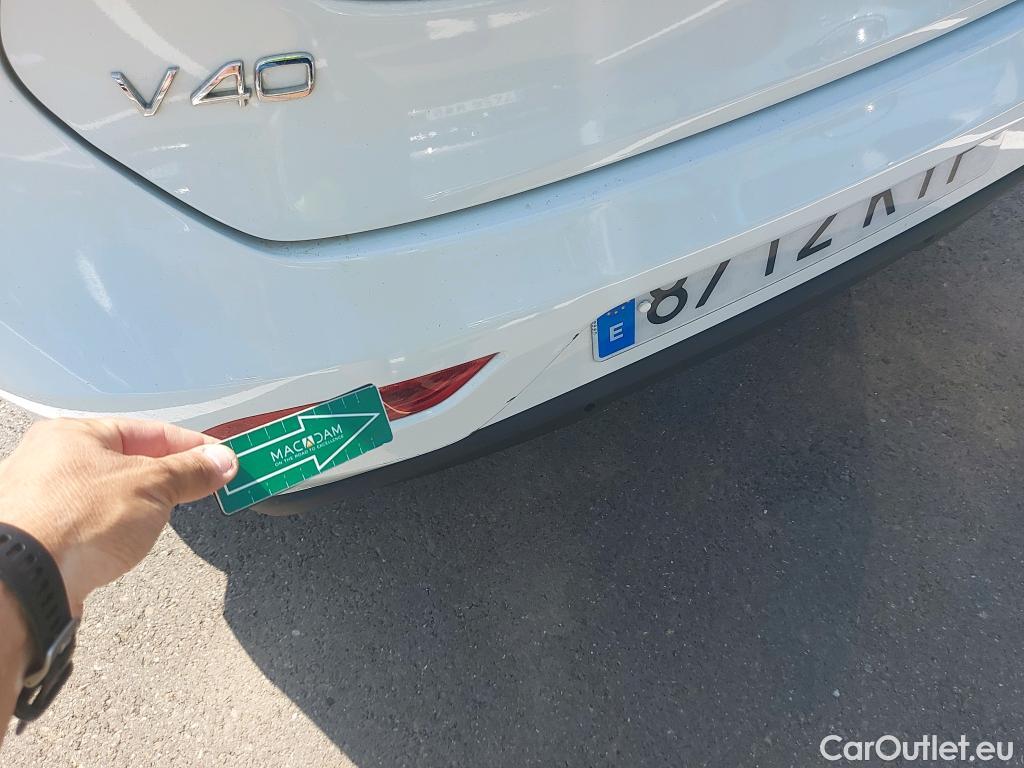  Volvo  V40  VOLVO / 2016 / 5P / berlina con portón 2.0 T2 Momentum #7