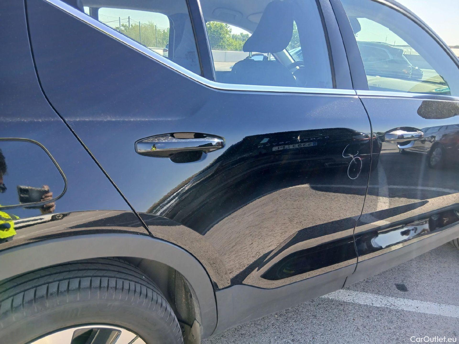  Volvo  XC 40 VOLVO XC40 / 2017 / 5P / todoterreno 1.5 T4 Twin Recharge Inscription Ex Auto #32