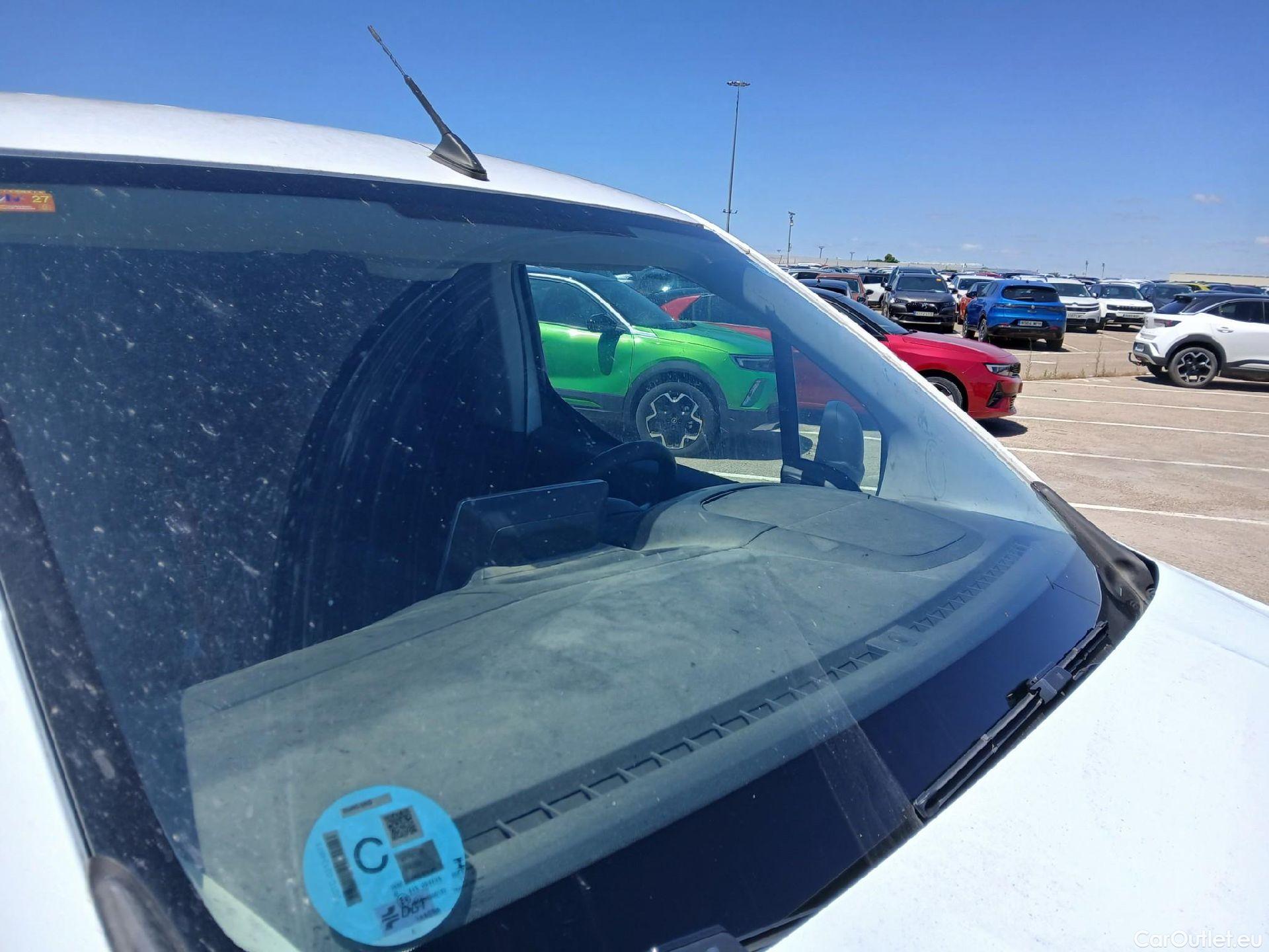  Citroen  Berlingo CITROEN  / 2018 / 4P / furgón derivado de turismo Talla M BlueHDi 100 CLUB #46