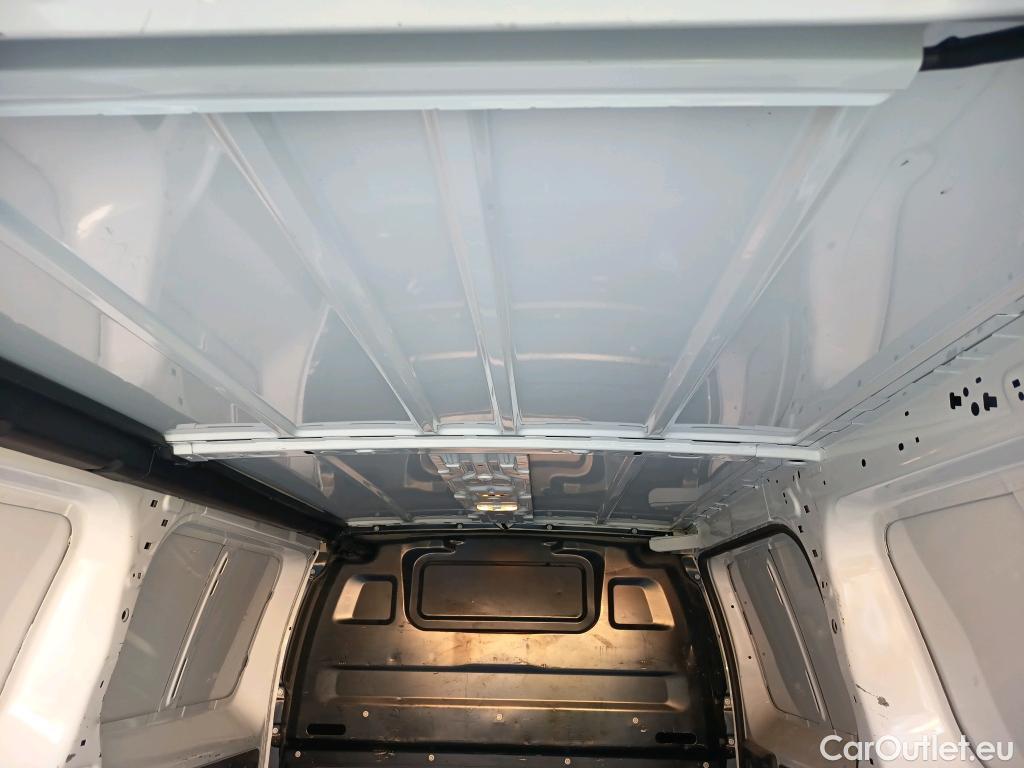  Citroen  Jumpy CITROEN  / 2016 / 4P / furgón Talla XL BlueHDi 145 S&S 6v Control #36
