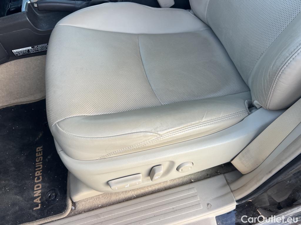  Toyota  Land Cruiser TOYOTA  / 2017 / 5P / todoterreno 2.8 D-4D LIMITED AUTO #9