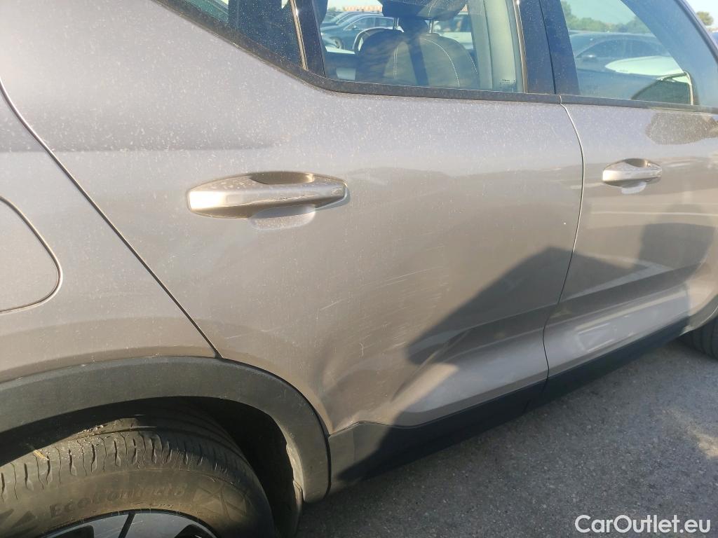 Volvo  XC 40 VOLVO XC40 / 2021 / 5P / todoterreno 1.5 T2 Core Auto #1