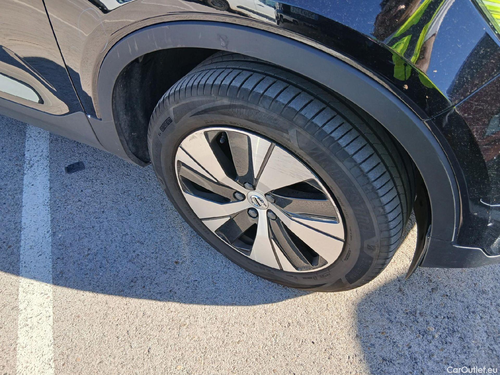  Volvo  XC 40 VOLVO XC40 / 2017 / 5P / todoterreno 1.5 T4 Twin Recharge Inscription Ex Auto #40