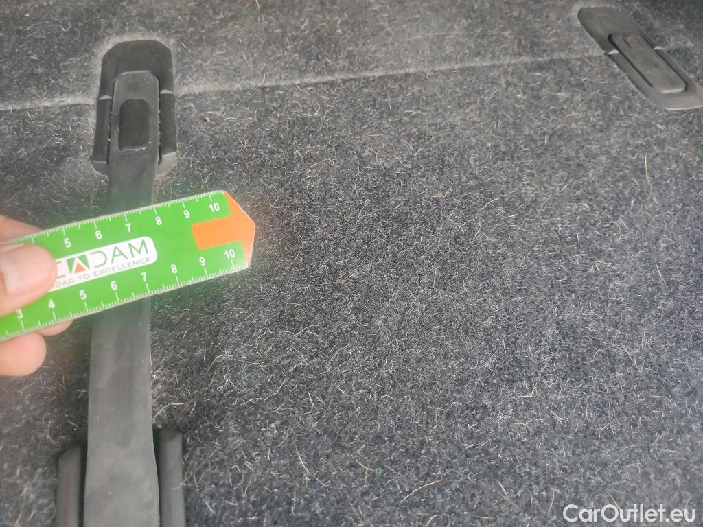  Volvo  XC 40 VOLVO XC40 / 2021 / 5P / todoterreno 1.5 T2 Core Auto #14