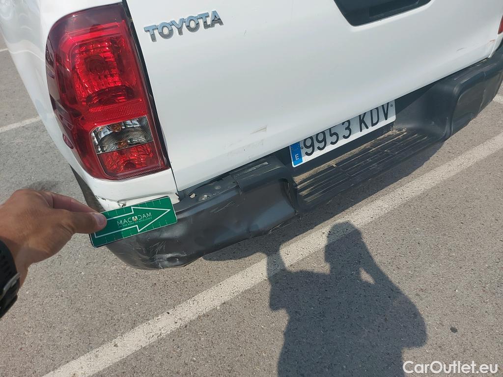  Toyota  Hilux TOYOTA  VU 2p 7G pickup 2.4 D-4D Cabina Extra GX 4x4 #3