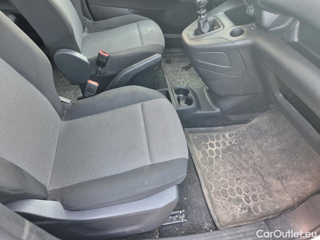  Peugeot  Partner PEUGEOT Rifter / 2018 / 5P / combi Active Pack Business Std. BlueHDi 100 #17