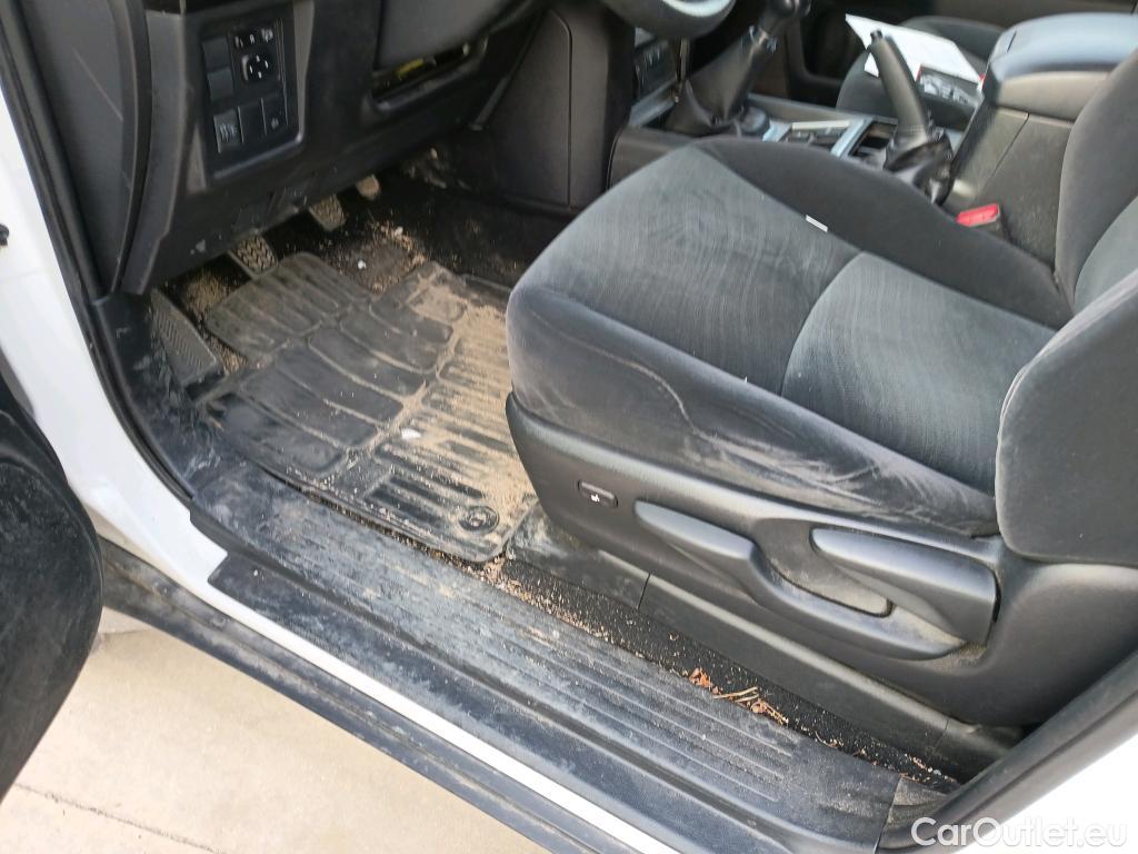  Toyota  Land Cruiser TOYOTA  / 2017 / 5P / todoterreno comercial 2.8 D-4D NX 2 Plazas #15
