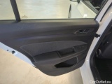  Volkswagen  Golf  Volkswagen 1.5 TSI EVO 150KM 6 biegów Life 5d #21