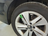  Volkswagen  Golf  Volkswagen Variant 1.5 eTSI EVO 130KM DSG 7 Life 5d #29