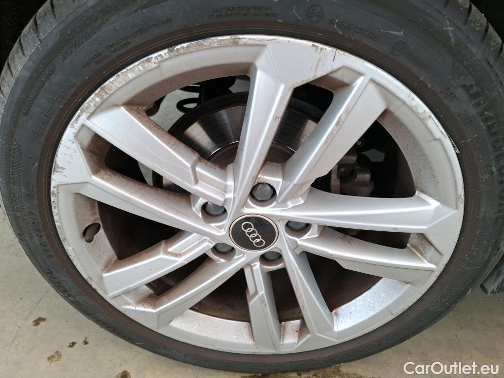 Audi  A3 AUDI  Sportback / 2020 / 5P / Berline 35 TFSI 150 MHEV S Tronic Business Line #40