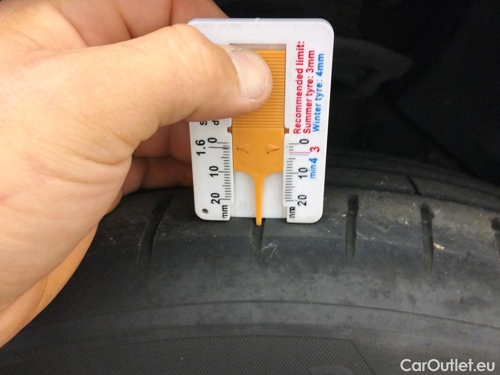  Bmw  X1 BMW  / 2022 / 5P / todoterreno sDrive18d #8