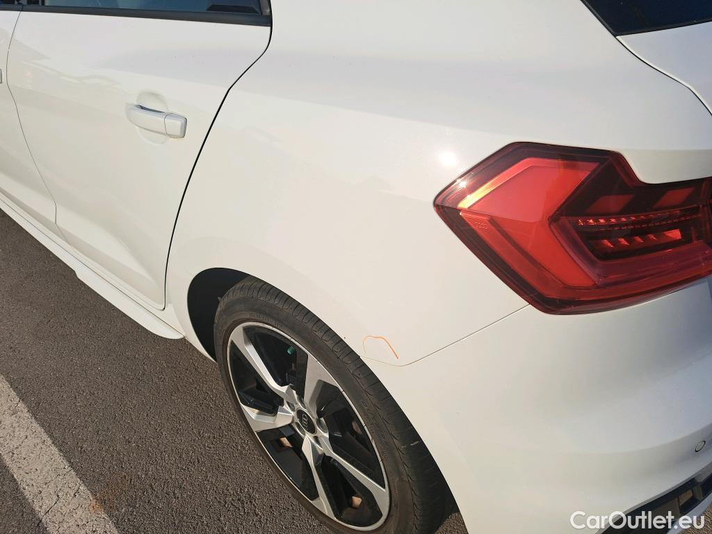  Audi  A1 Sportback AUDI A1 / 2018 / 5P / berlina con portón Sportback Adrenalin 30 TFSI 81kW S tron(SP) #18