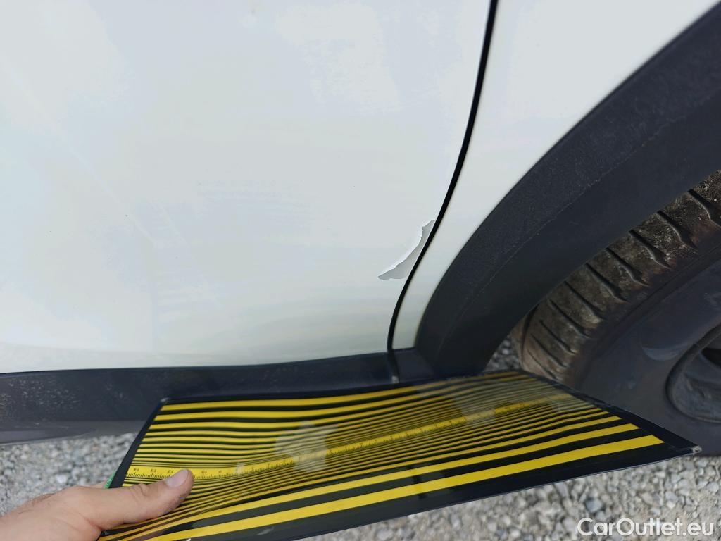  Citroen  C4 CITROEN  / 2020 / 5P / berlina con portón BlueHdi 110 S&S Live Pack #6