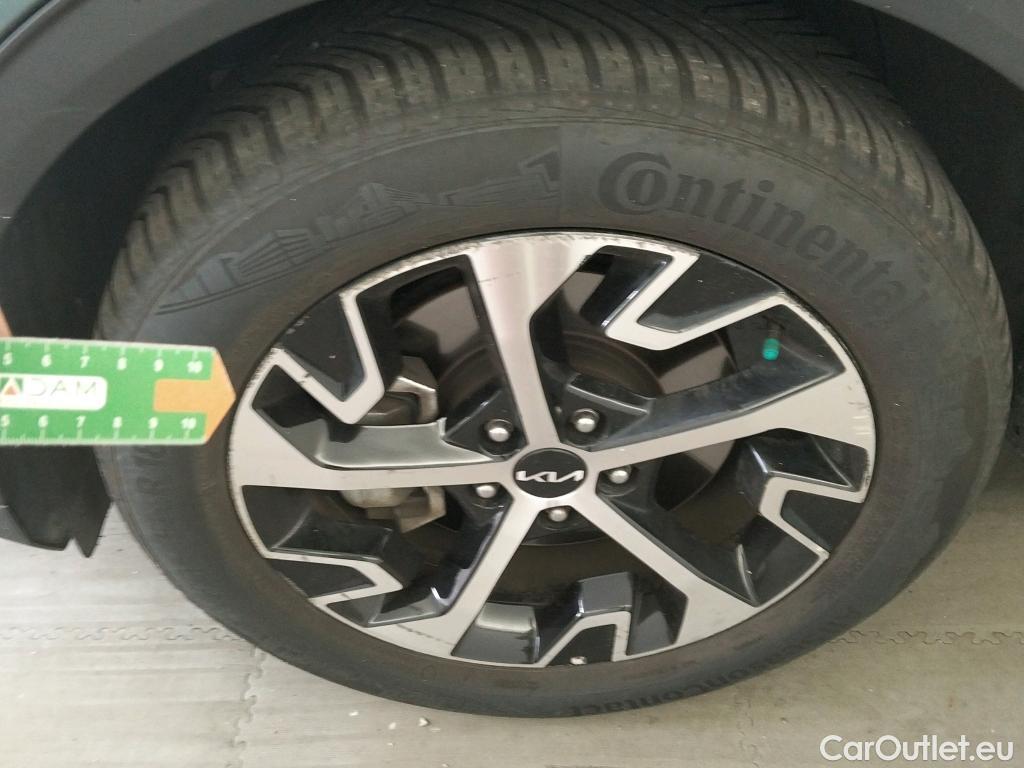  KIA  Sportage KIA  / 2022 / 5P / todoterreno 1.6 T-GDi HEV 171kW (230CV) Drive 4X2 #13