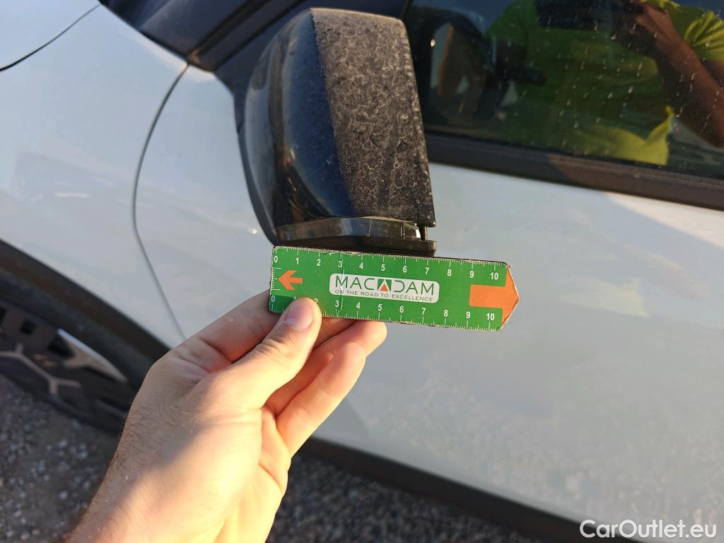  Citroen  C4 CITROEN  / 2020 / 5P / berlina con portón BlueHDi 110 S&S 6v Feel #9
