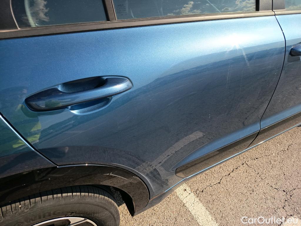  KIA  Niro KIA  / 2022 / 5P / crossover 1.6 GDi PHEV 135kW (183CV) Drive #6