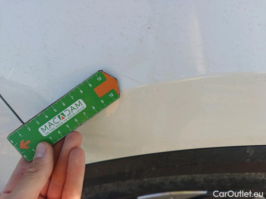  Citroen  C4 CITROEN  / 2020 / 5P / berlina con portón BlueHDi 110 S&S 6v Feel #44