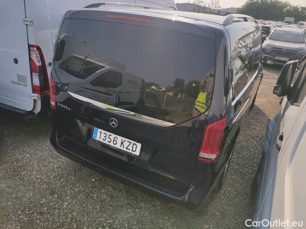  Mercedes  V-Klasse MERCEDES-BENZ Clase V / 2014 / 5P / monovolumen 300 d Exclusive Largo #1