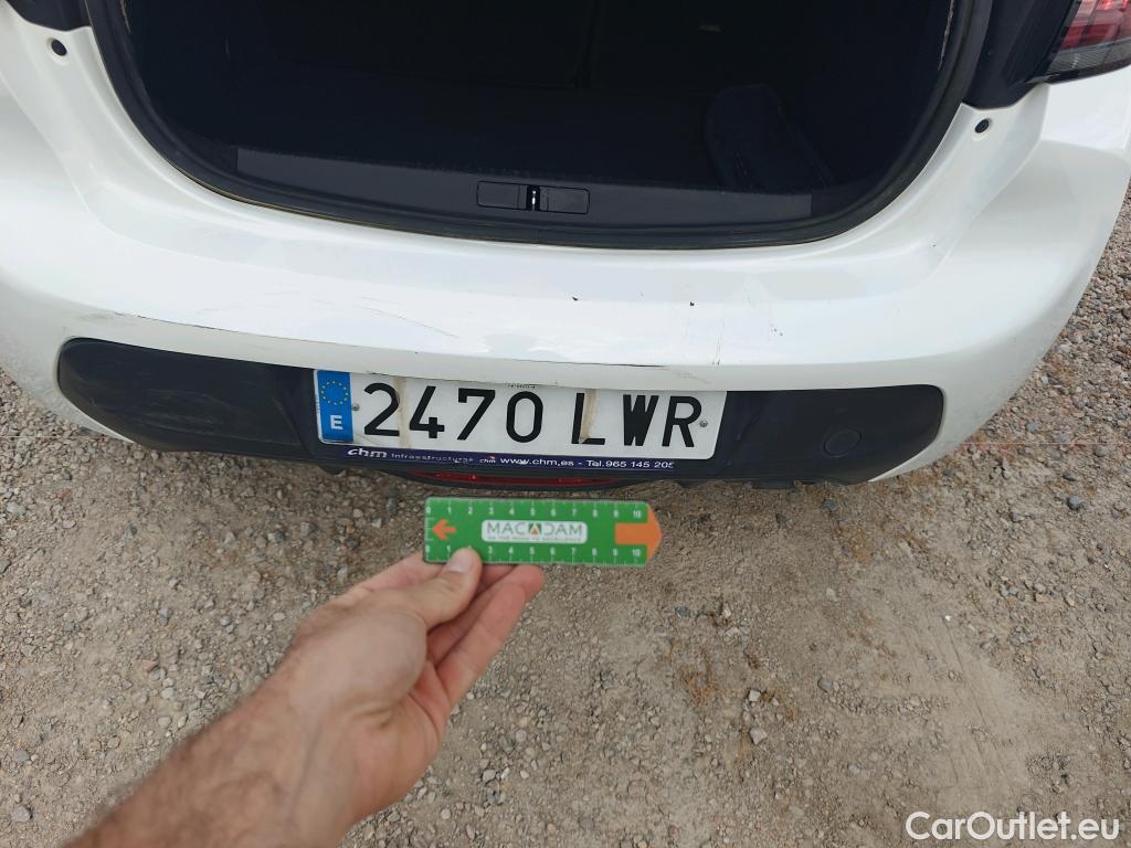  Peugeot  208 PEUGEOT  / 2019 / 5P / berlina con portón BlueHDi 73kW (100CV) Active #19