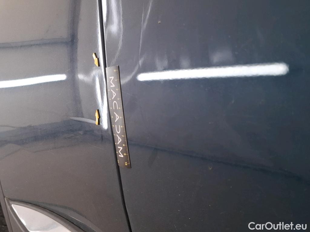  Peugeot  3008 PEUGEOT  / 2020 / 5P / SUV 1.6 HYBRID 225 E-EAT8 GT #8