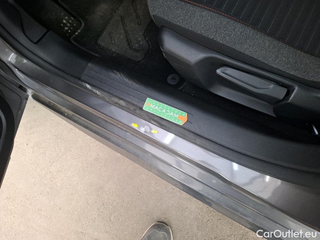  Peugeot  208  Active Pack 1.2 PureTech 75CV BVM5 E6d #17