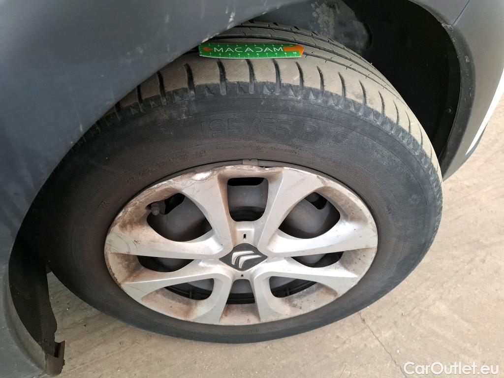  Citroen  C3  Société Feel 1.5 BlueHDI 100CV BVM6 E6dT #6