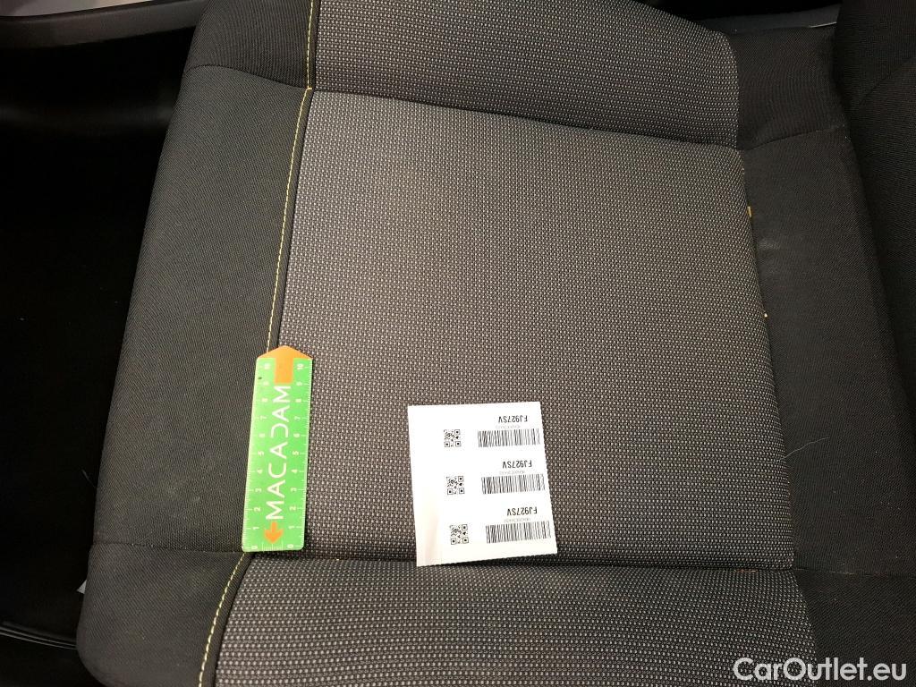  Citroen  C3 CITROEN  2016 5P Berline PureTech 110 BVM6 Feel #5