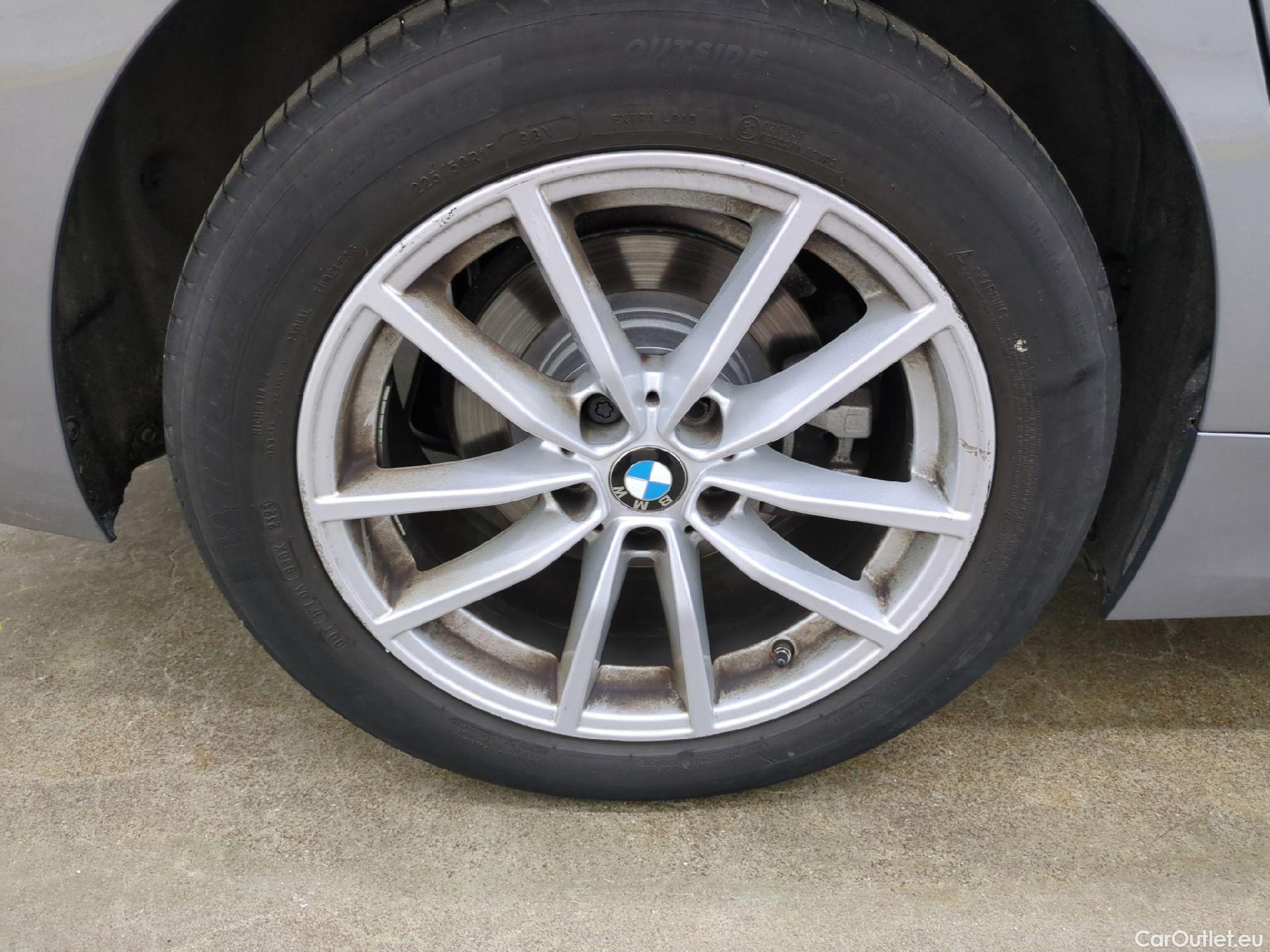  Bmw  Serie 3 BMW Série 3 Berline / 2022 / 4P / Berline 318i 156ch Business Design BVA8 #3