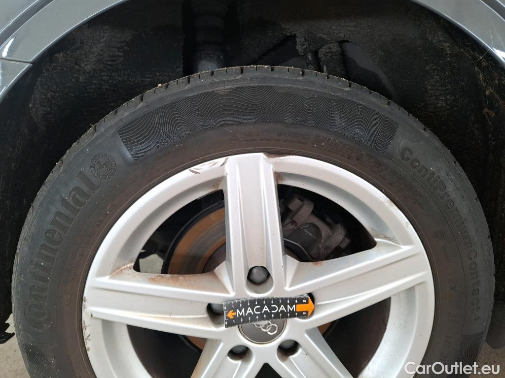  Audi  A3 AUDI  Berline 4p Berline 30 TDI 116 S TRONIC BUSINESS LINE #69