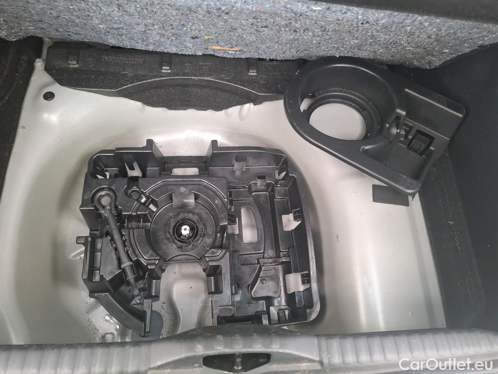  Citroen  C3  Shine Business 1.2 PureTech 80CV BVM5 E6d #10