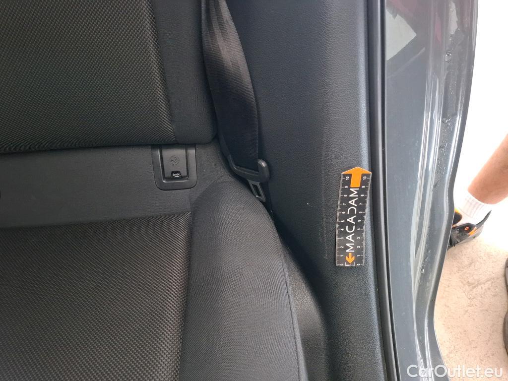  Audi  A3 AUDI  Berline 4p Berline 30 TDI 116 S TRONIC BUSINESS LINE #71